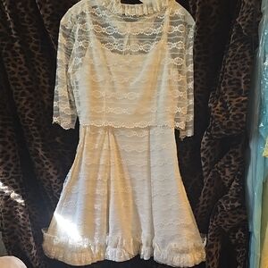 Elegant White Lace Dress